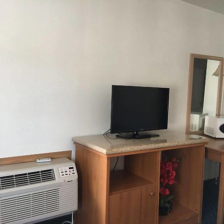 Beaverton Budget Inn Екстериор снимка