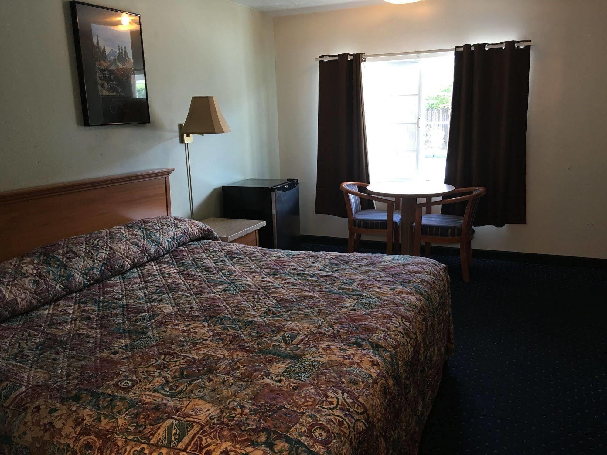 Beaverton Budget Inn Екстериор снимка